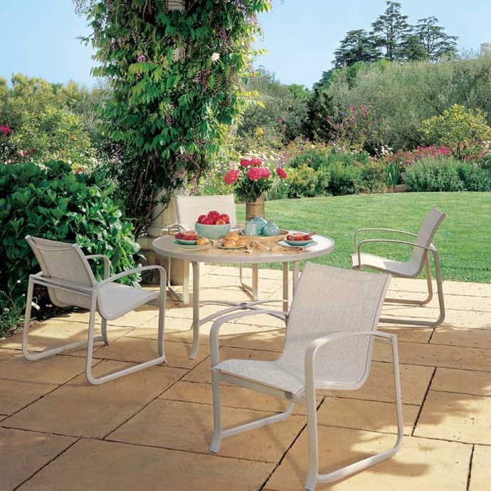 Elegant Outdoor Furniture for Stylish Terrace Design