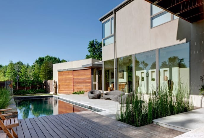 A Clean Modern House with a Beautiful Pool Terrace by Architect Marc McCollom   DesignRulz.com