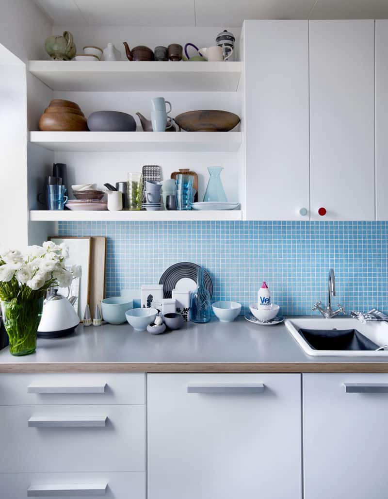 35 Bright Ideas for Incorporating Open Shelves in Kitchen