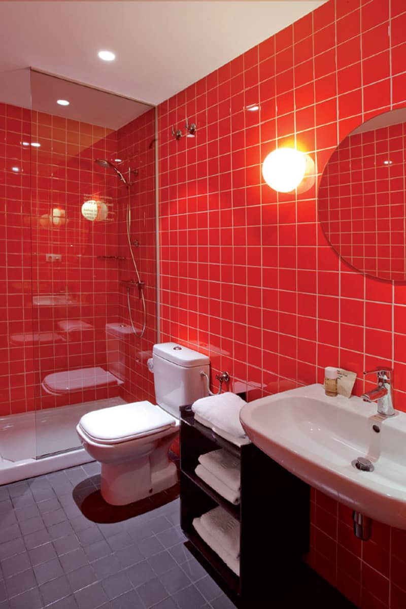 20 Red Bathroom Design Ideas