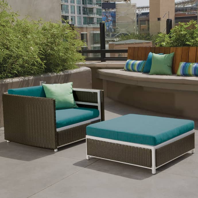 Elegant Outdoor Furniture for Stylish Terrace Design