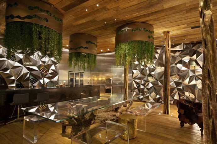 Luxury Sustainable Loft with Recycled Wood Finishing