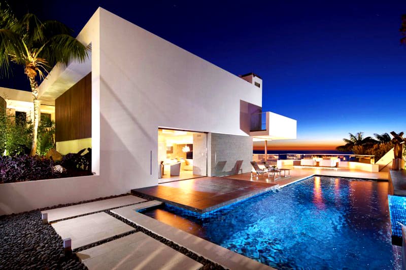 Contemporary Beach House by Horst Architects, California