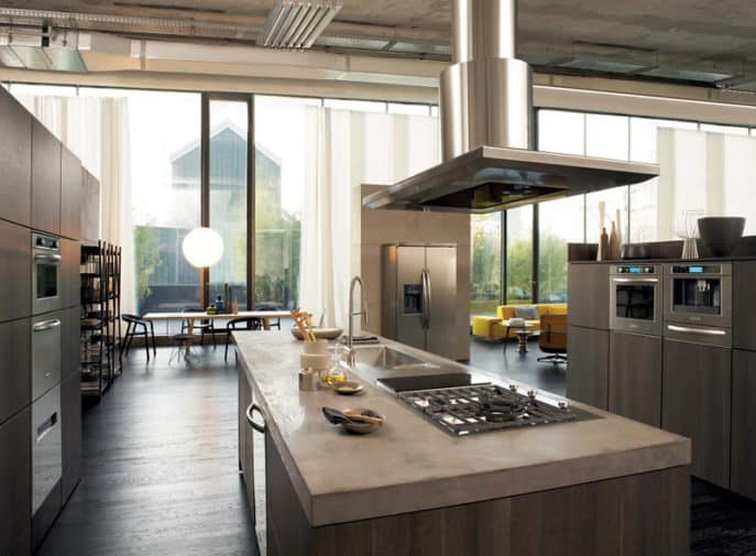 40 Kitchens With Large or Floor-To-Ceiling Windows