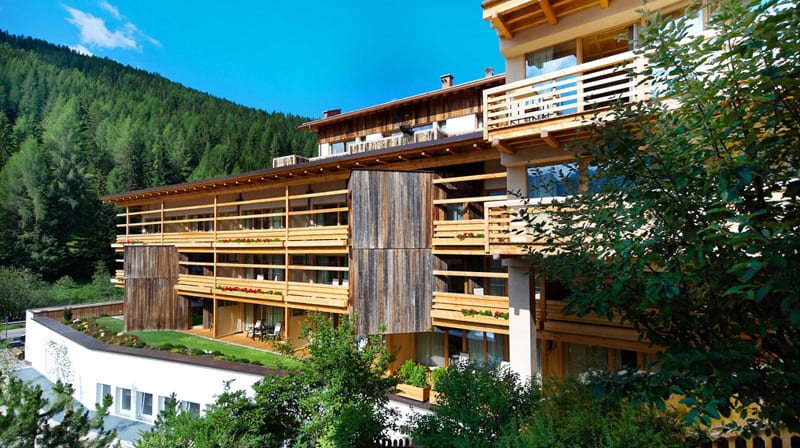 lagacio mountain residence_designrulz (8)