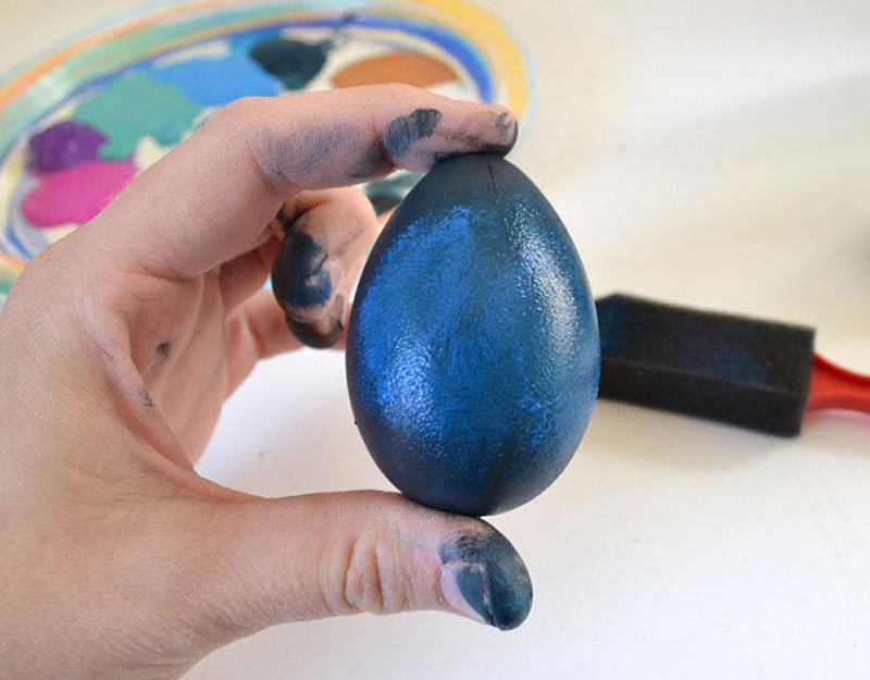 how-to-make-galaxy-easter-eggs (9)
