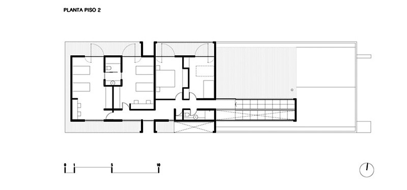 corredor-house_designrulz (8)