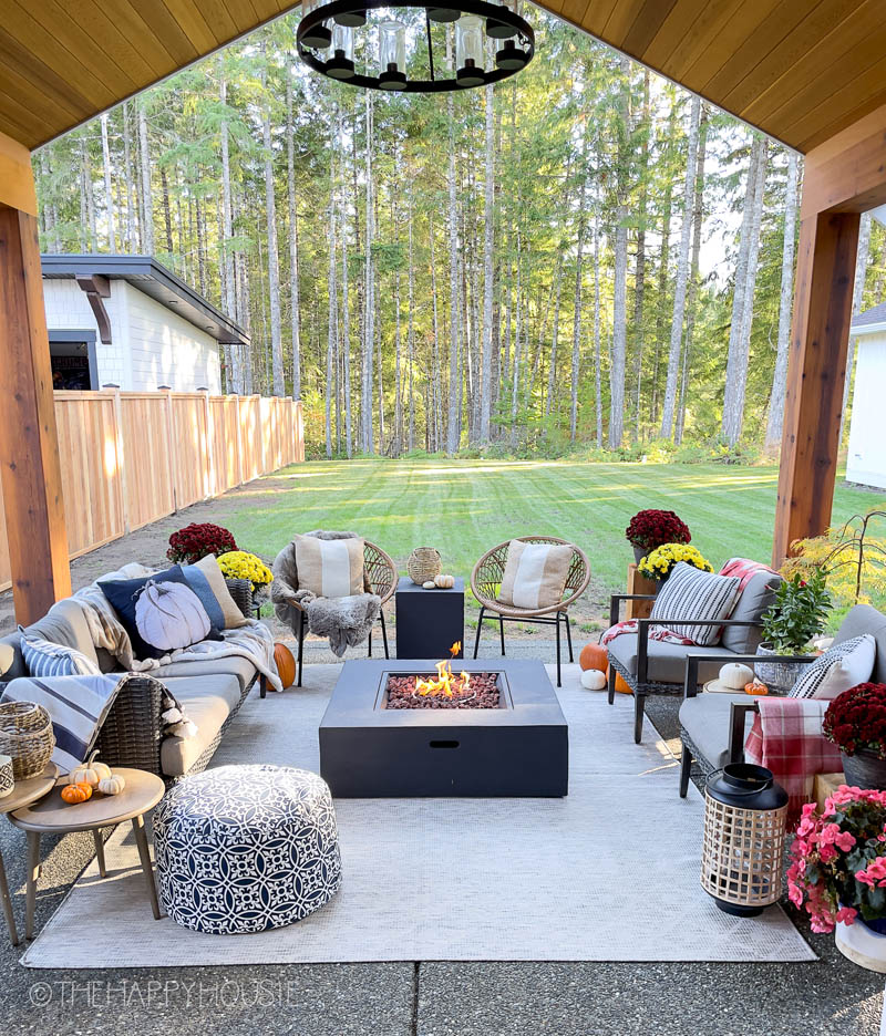 Creating Your Own Oasis: Tips and Tricks for Designing the Perfect Outdoor Sitting Area